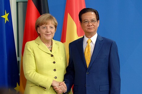 Thủ tướng Nguyễn Tấn Dũng hội đàm với Thủ tướng Đức Angela Merkel - ảnh 1